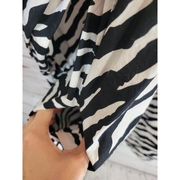ZARA Poplin Long Sleeve Tunic Top Black Zebra Print Pockets Women's Size Large - Picture 10 of 13